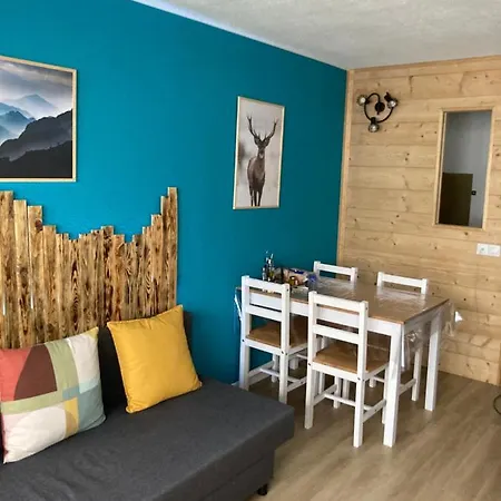 Mongie Aux Pieds Des Pistes Avec Balcon 아파트
